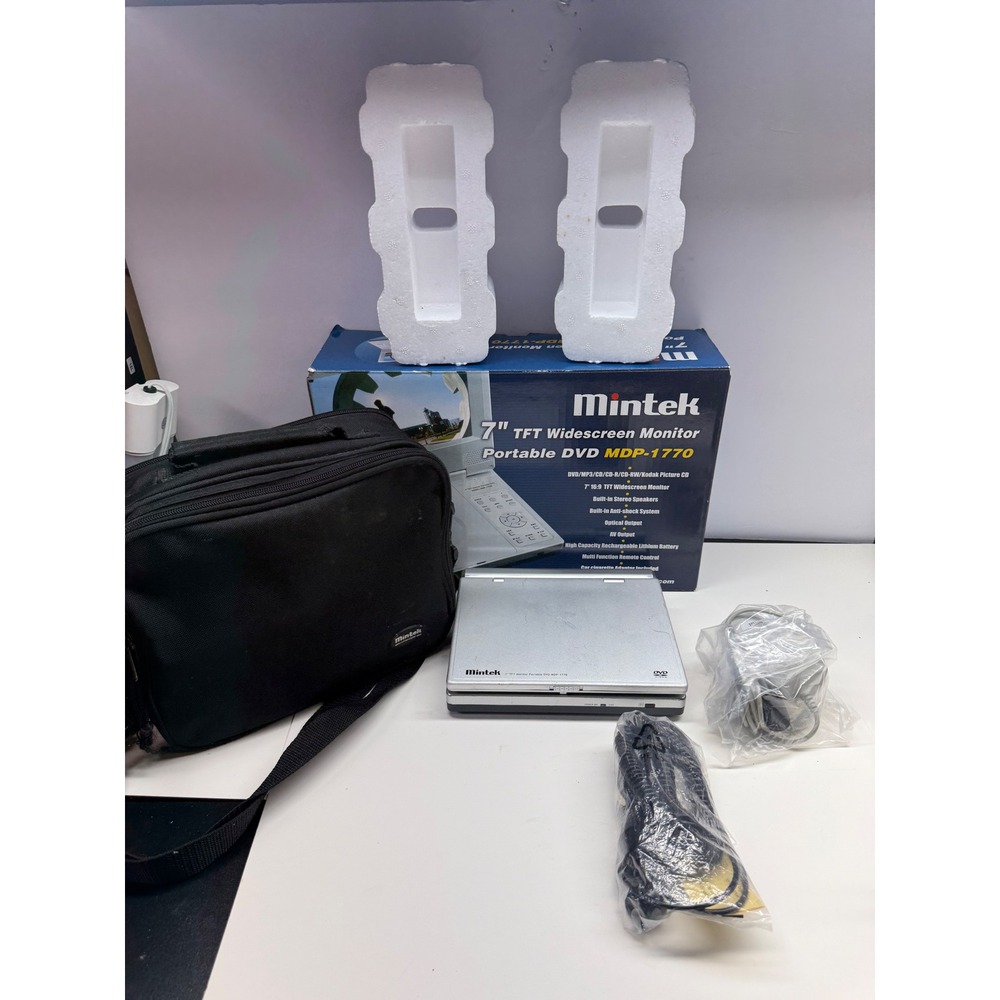 Mintek MDP-1770 Portable DVD Player 7 Inch TFT Widescreen Silver with Case Box